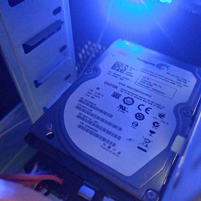 Компьютер сатылады