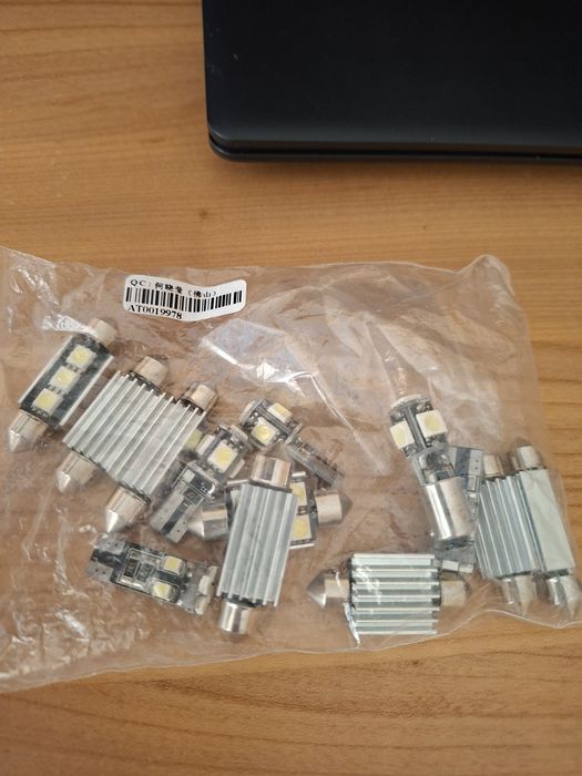 Set 13 becuri led interior VW Golf 5 si 6
