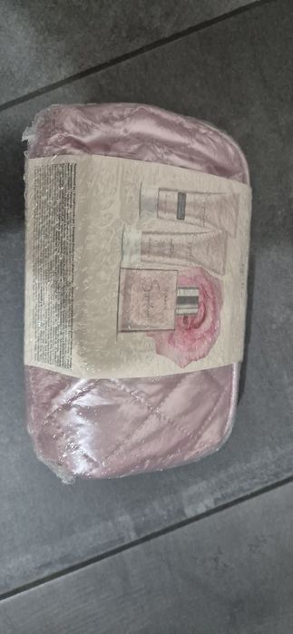 Set cadou Signature Farmasi