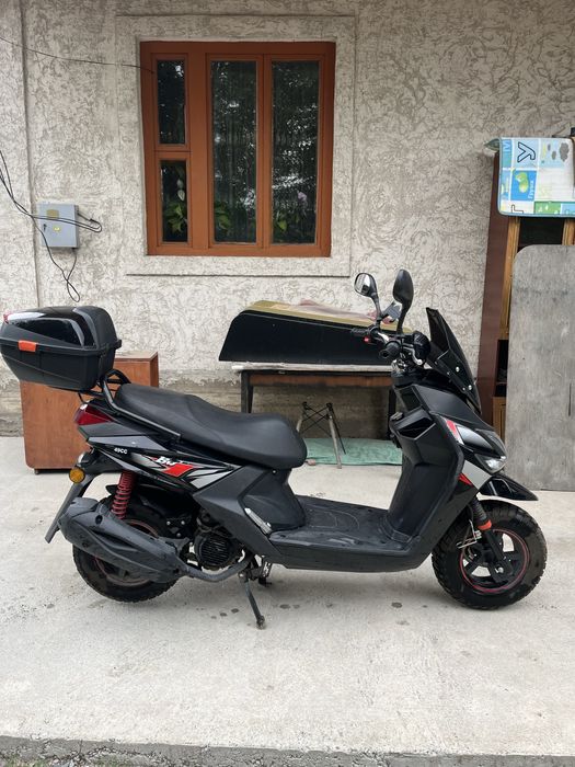 Продам мопед Самурай новый пробег 1500