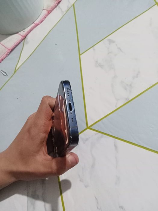 Продам iPhone 12 mini