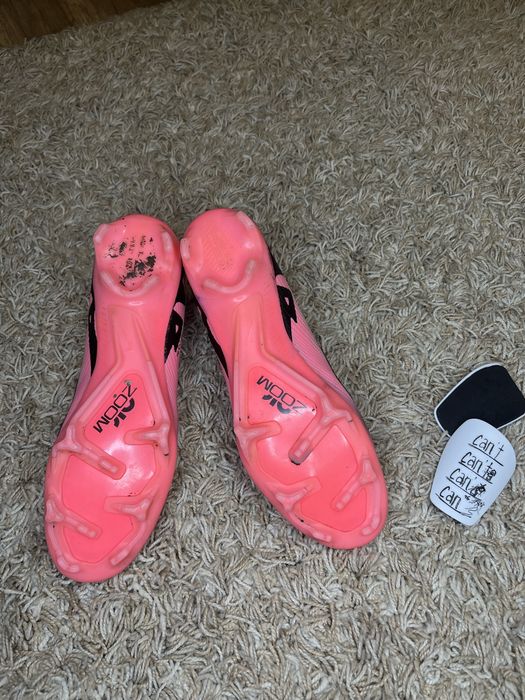 vand crampoane + aparatori