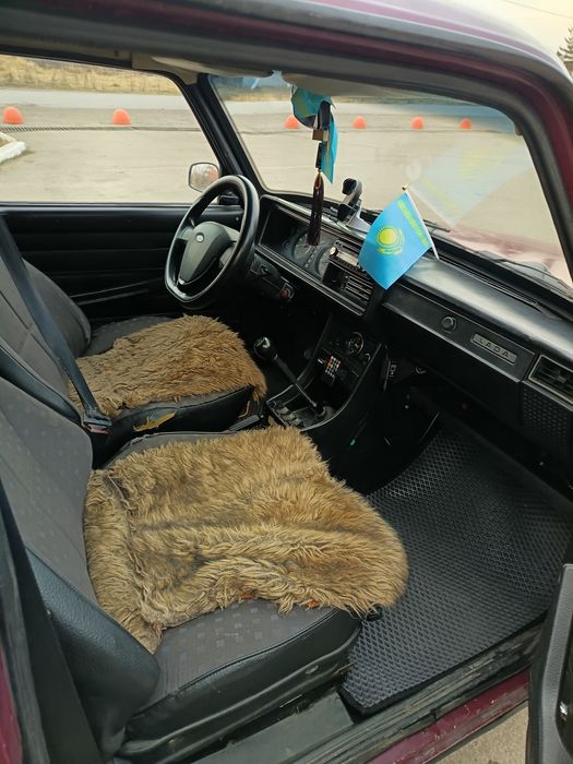 Продам Ваз 2107 карбюратор