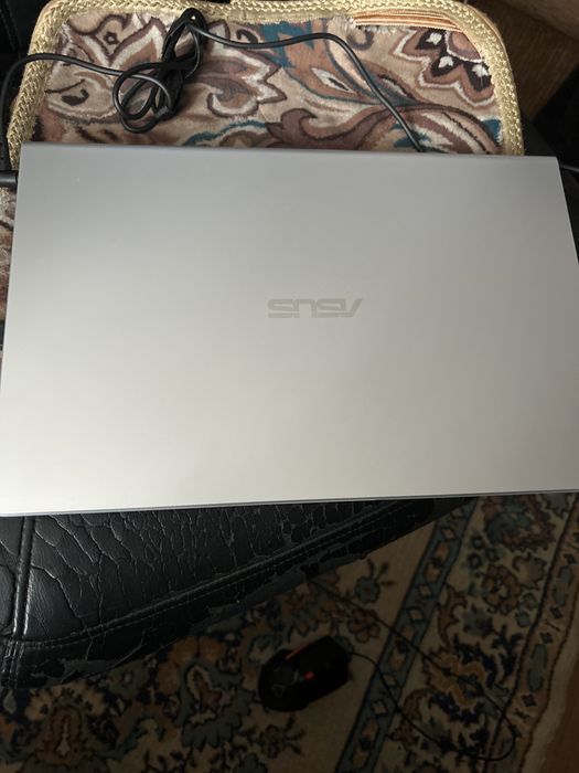 Ноутбук asus