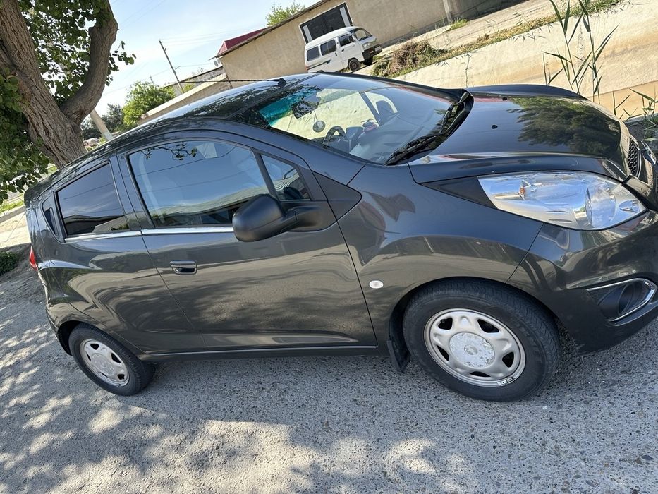 Продаётся автомобиль спарк