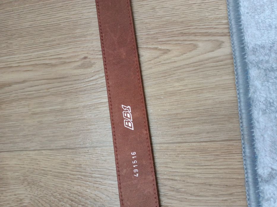 Новый кожаный ремень