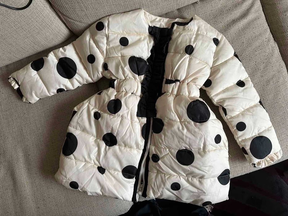 Дрехи за момиче,суитчър Адидас,поли,яке,дънки,блузи,122/128см