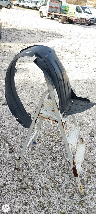 Продавам калник и подкалник Киа Пиканто
