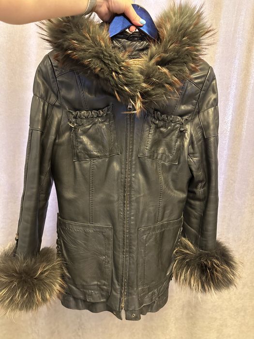 Куртка кожанная с капюшоном