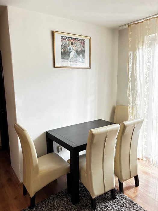 Inchiriez apartament ultracentral, zona Bizo, 2 dormitoare, living, 58m2
