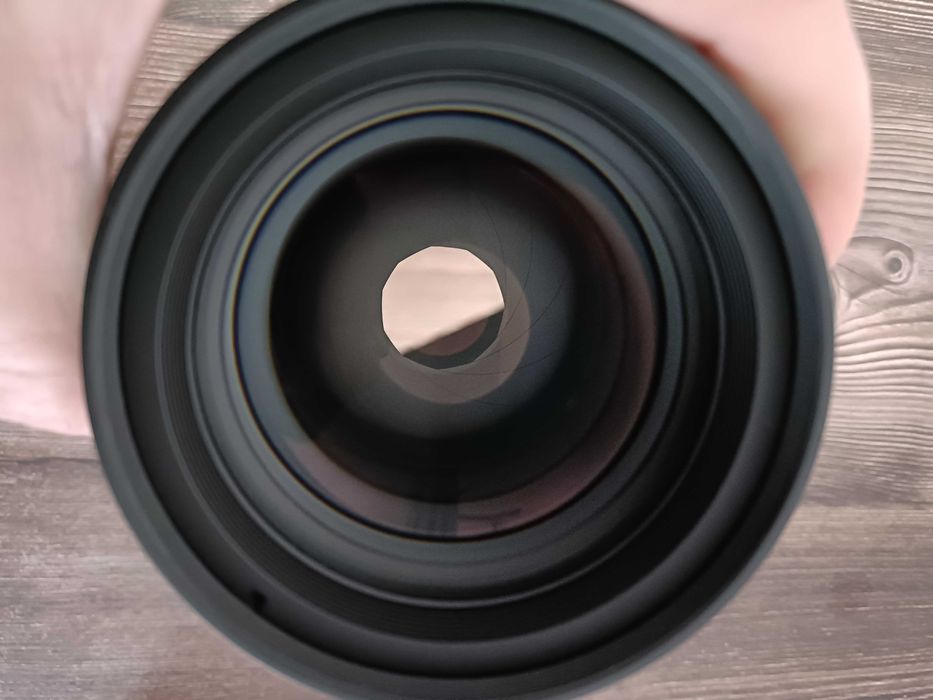 Samyang 135mm F 1.8 pentru Sony