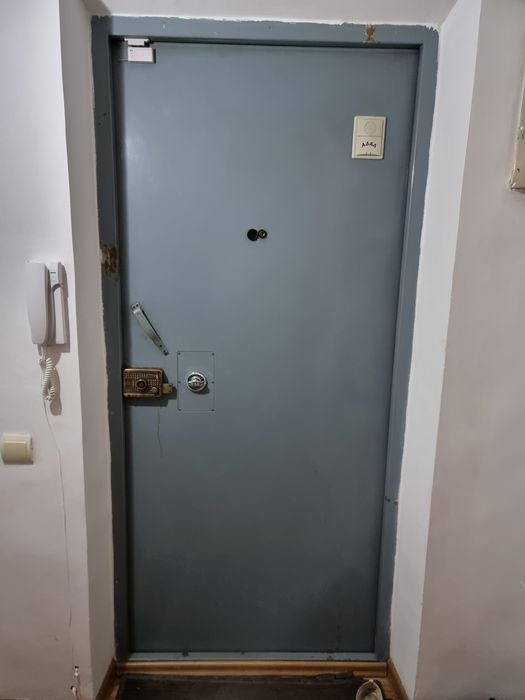 Дверь металлическая