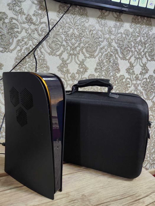 PlayStation 5 + 2джойстика и чемодан