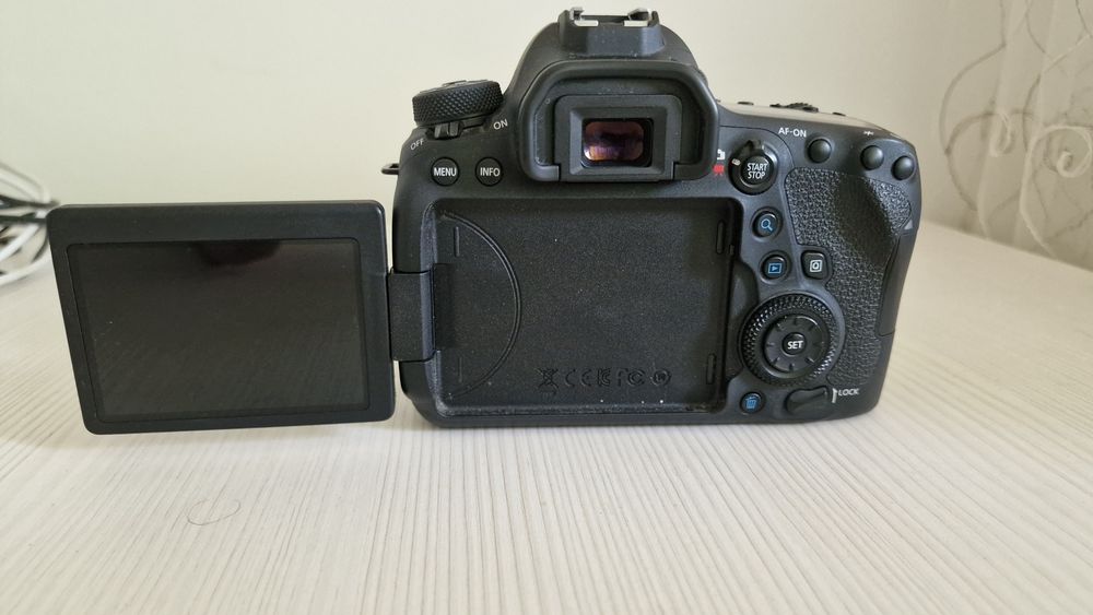 Canon EOS 6D Mark II (Body)