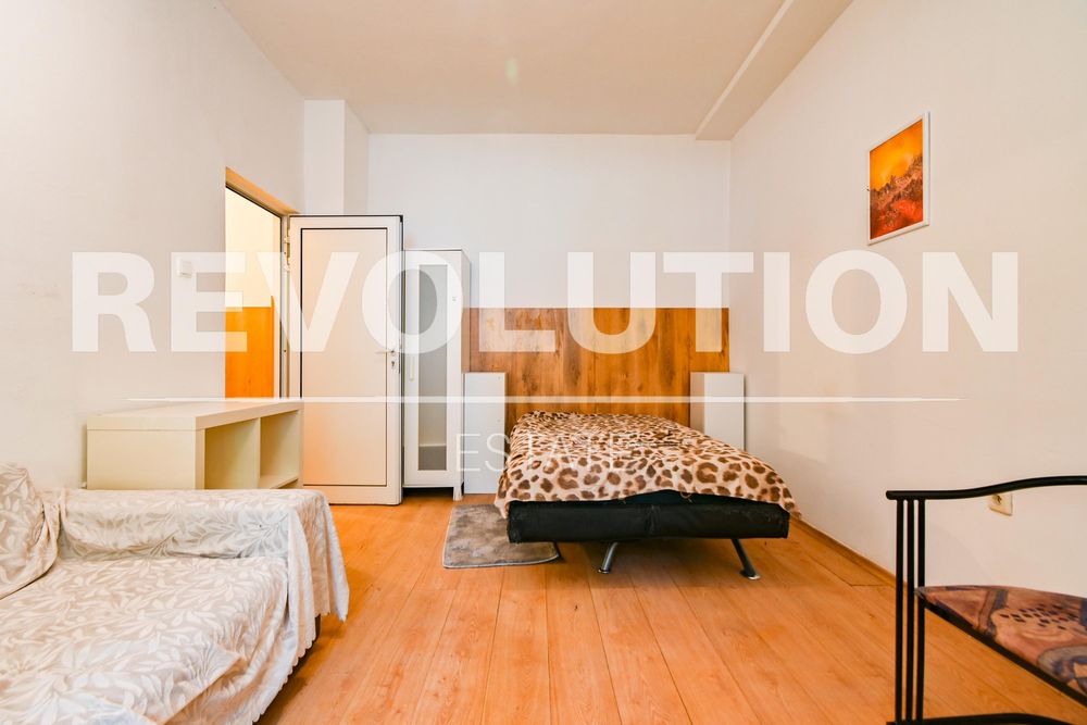 Дава се под наем Тристаен апартамент в София, Лозенец - 75 кв.м за 600 € - Снимка #1