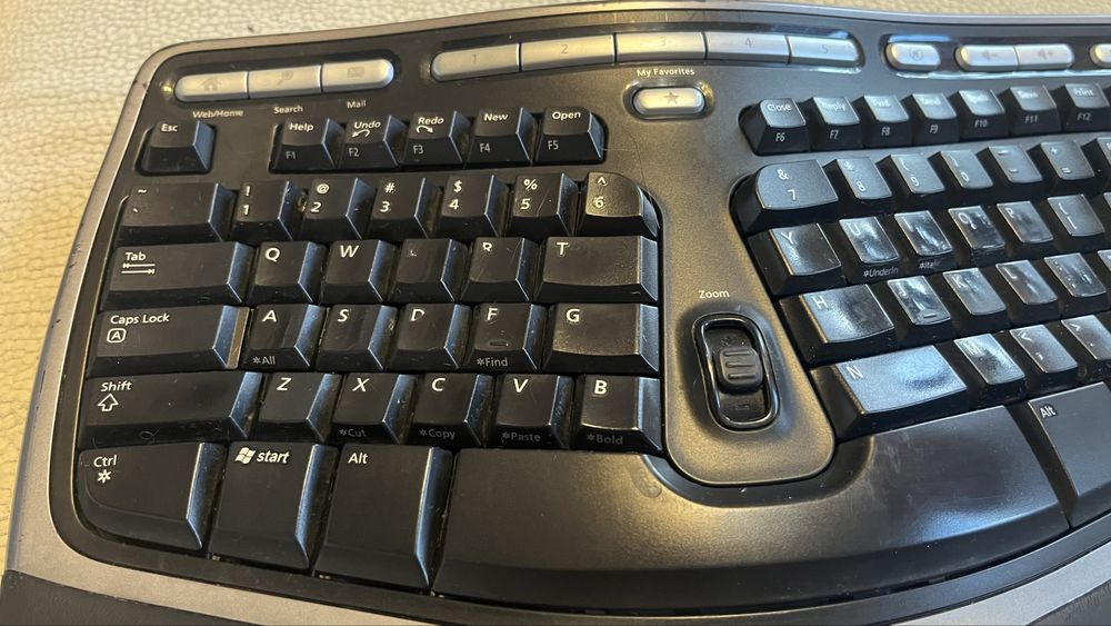 Tastatură Microsoft Natural Ergonomic Keyboard 4000