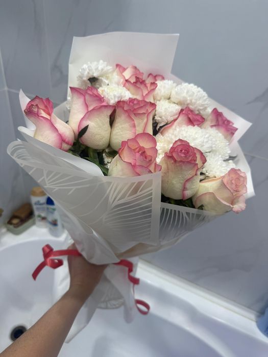 Букет Цветов свежий……….