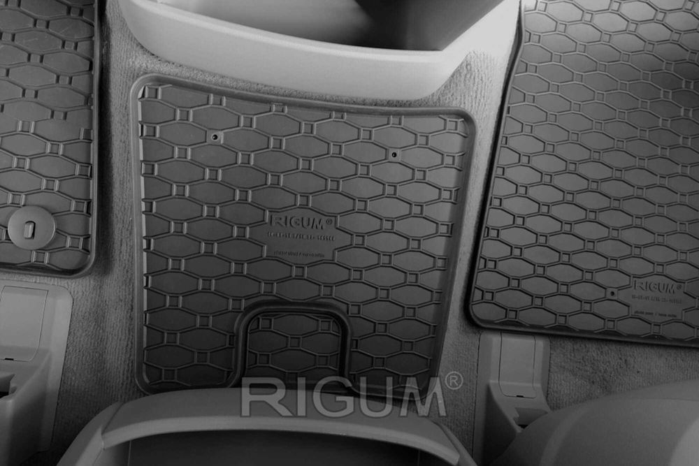 Гумени стелки за Hyundai Staria 2-3 места след 2022 г., Rigum