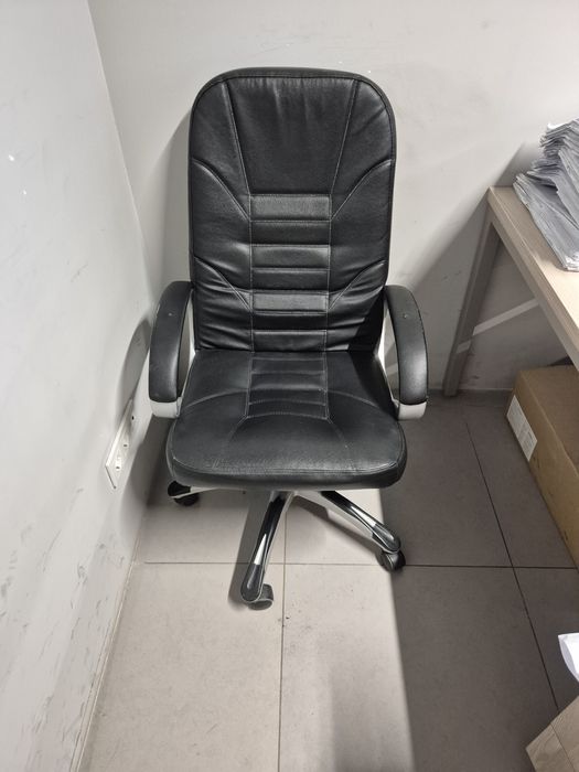 Кресло офисное  продам