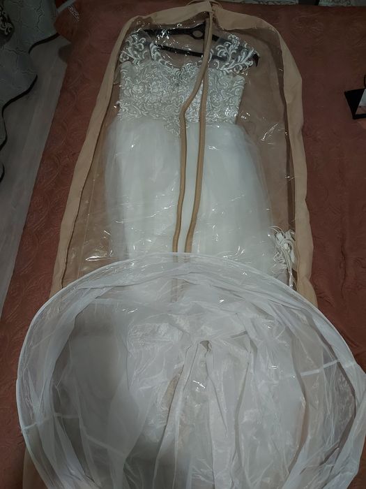 Продам свадебное платье