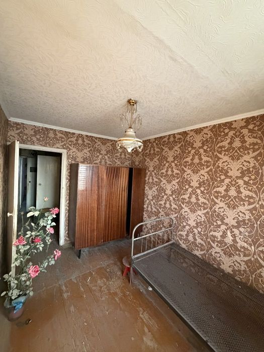 Продается 3х комнотная квартира Гагарин кирпичний дом