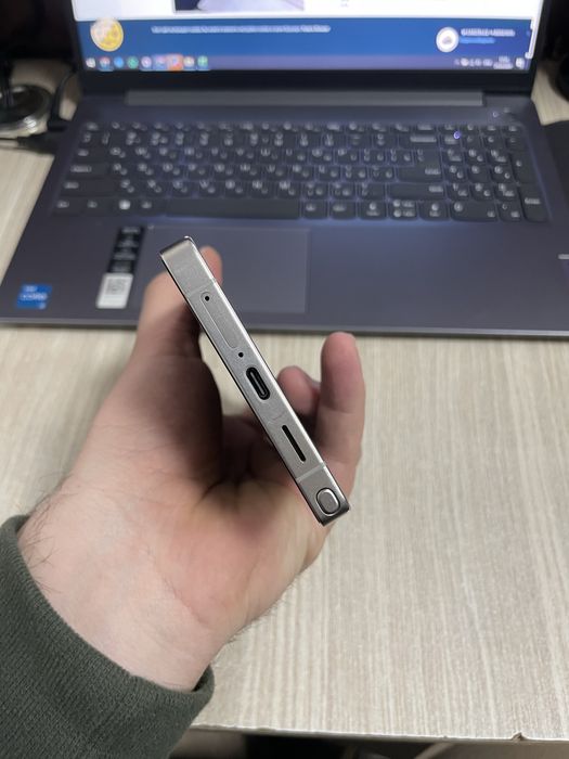 Samsung Galaxy S25 ULTRA 12/256 Gb Vietnam