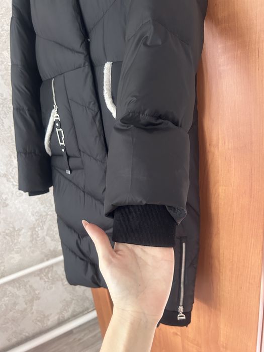 Пуховик зимний.