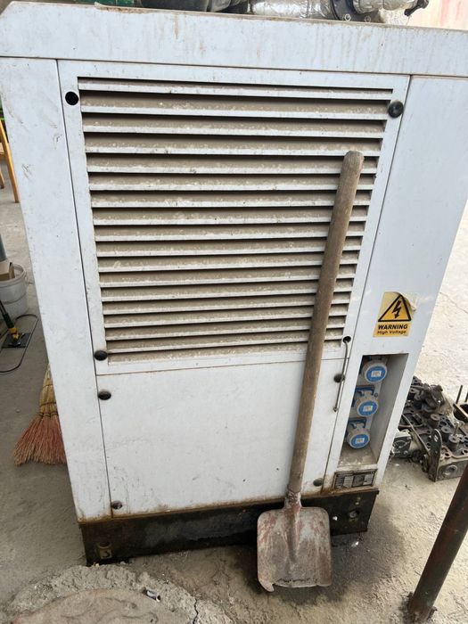 Dvijok Hyundai azgina remont ishi bor