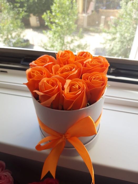 Cadou cutie cu trandafiri de sapun 50 lei