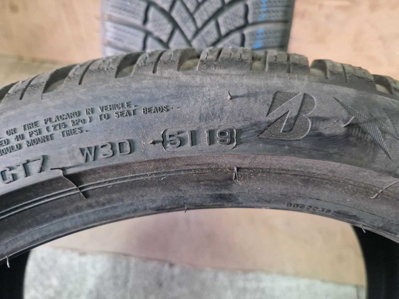 2 Bridgestone R18 225/40
зимни гуми 
DOT5119