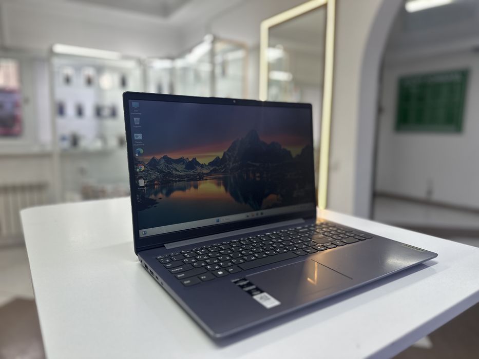 Ноутбук Lenovo