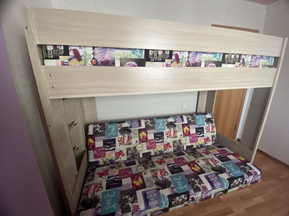 Кровать двухярусный