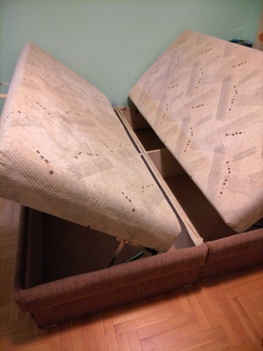 продавам ъглови дивани с ракла