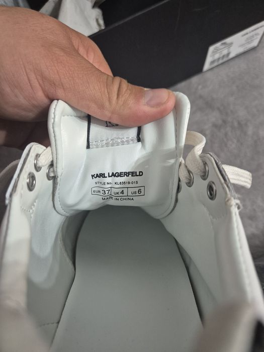 Karl Lagerfeld Anakapri Brooch Lace Keeper