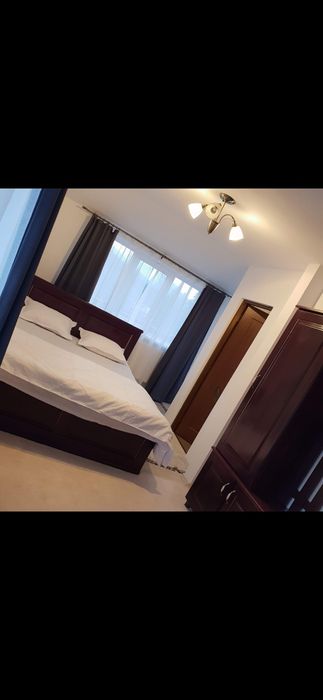 Inchiriez vila 5 camere in Paltinis. Cu ciubar