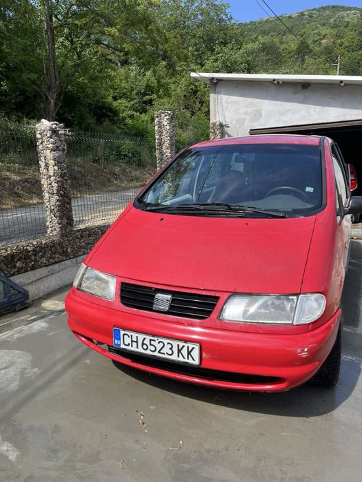 Seat Alhambra van