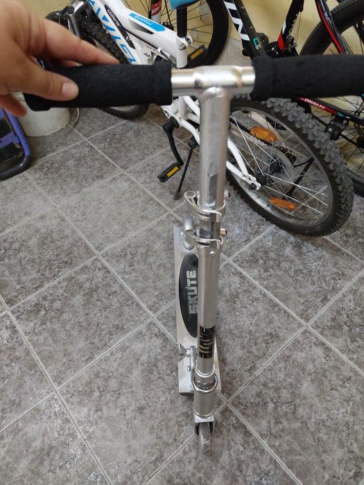 Детски скутер Skute