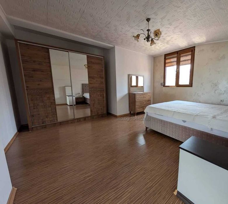 Дава се под наем Тристаен апартамент в Пловдив, Център - 90 кв.м за 612 € - Снимка #7