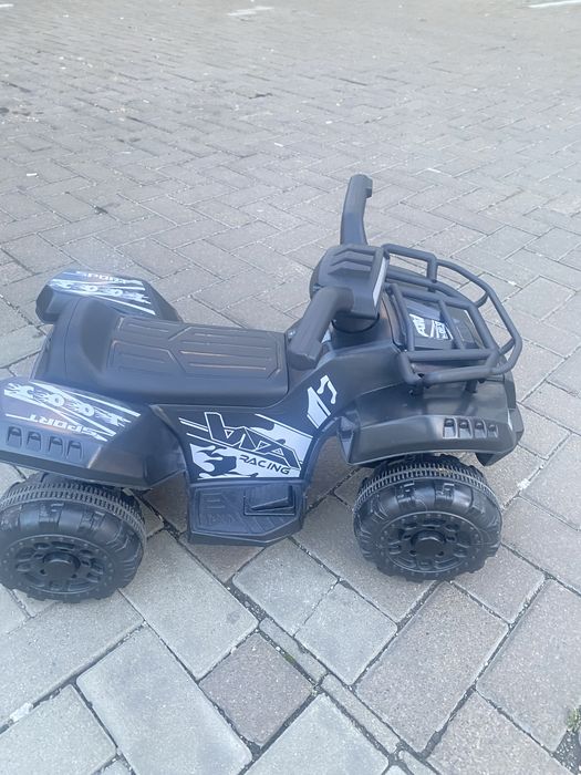 ATV  pentru copii cu vârstă între 3-5 ani