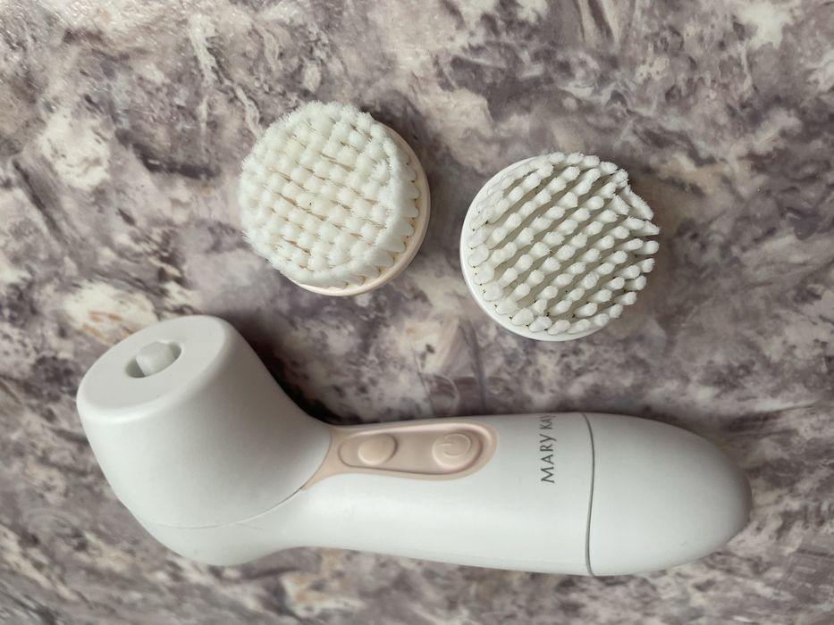 Щетка для лица MARY KAY!