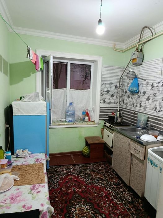 Продаётся 1 ком квартира 1 этаж 3 этажного доме в супер