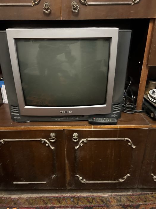 Телевизор с кинескоп Toshiba
