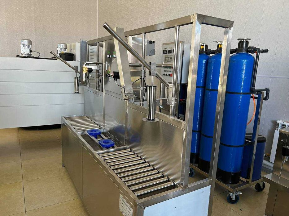 Suv quyish liniyasi / Линия розлива 20 Л / Розлив