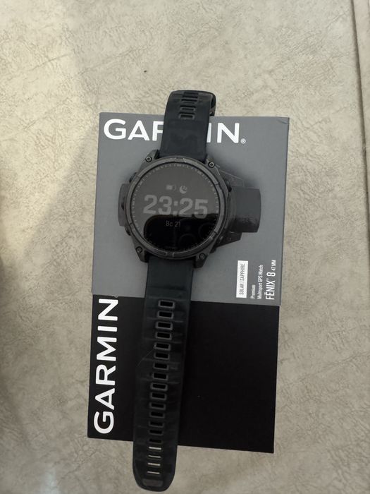 Garmin 8 saphir solar