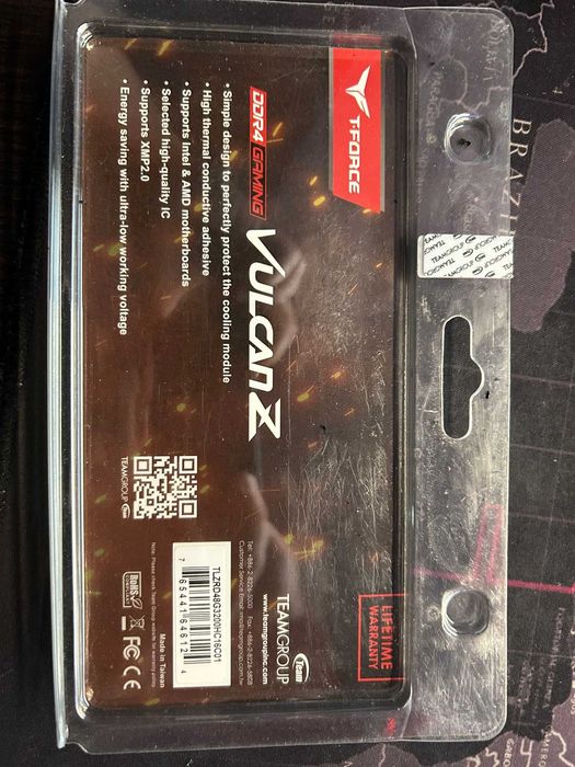 Memorie RAM TEAMGROUP T-Force Vulcan Z DDR4 16GB Kit (2x8GB) 3200MHz