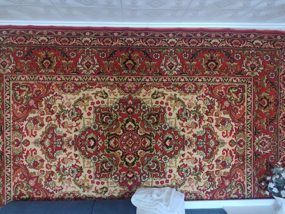 Продам натуральный ковер 2*3