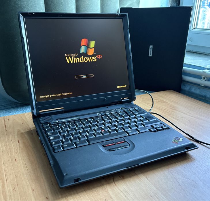 IBM Thinkpad A21m laptop VINTAGE de colectie