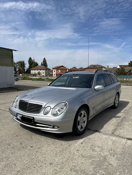 MERCEDES-BENZ E-Class 2004 — imagine 2
