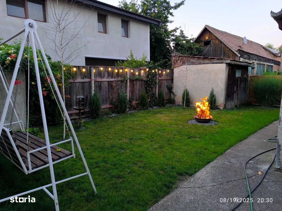 Casa cu suprafata de 110 mp, teren de 770 mp in Iris