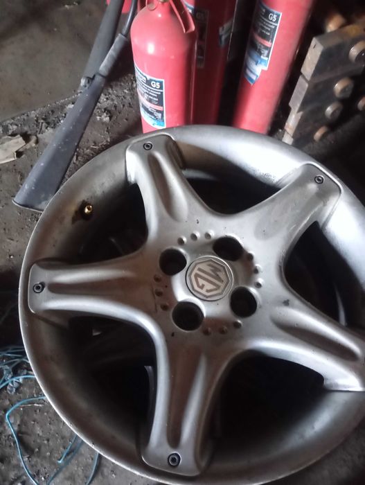 Set jante aliaj pe 15  MG